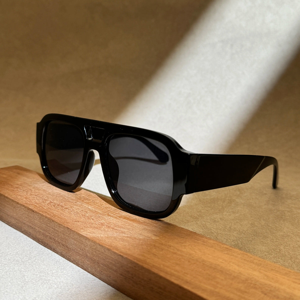 Cevani Chunky Aviator Sunglasses